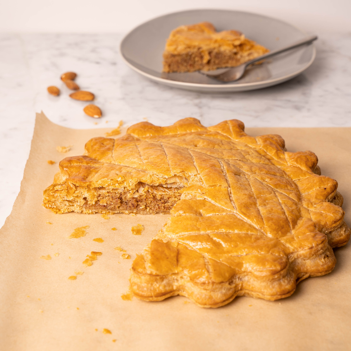 Galette des rois à la crème d'amande grise